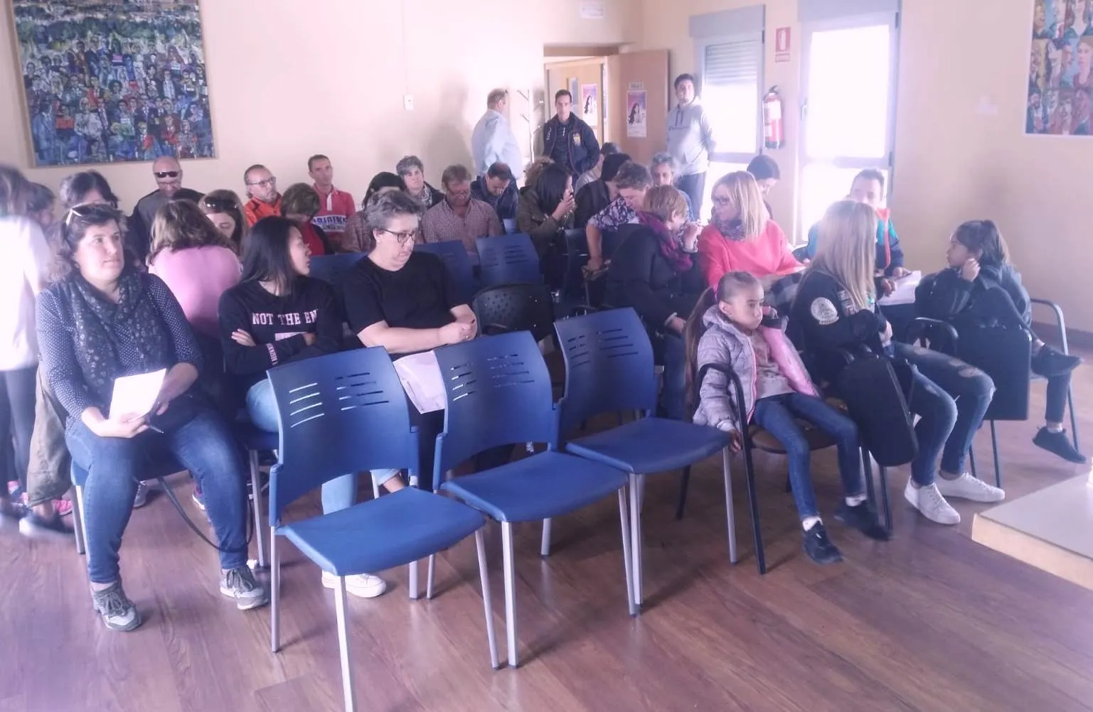 Foto 2 - Los responsables del Grupo Scout explican a las familias las claves de la nueva Ronda  