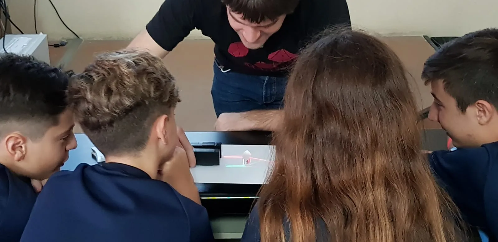 Foto 6 - Alumnos de 4&ordm; de ESO del San Juan Bosco participan en &lsquo;Taller de l&aacute;seres&rsquo;