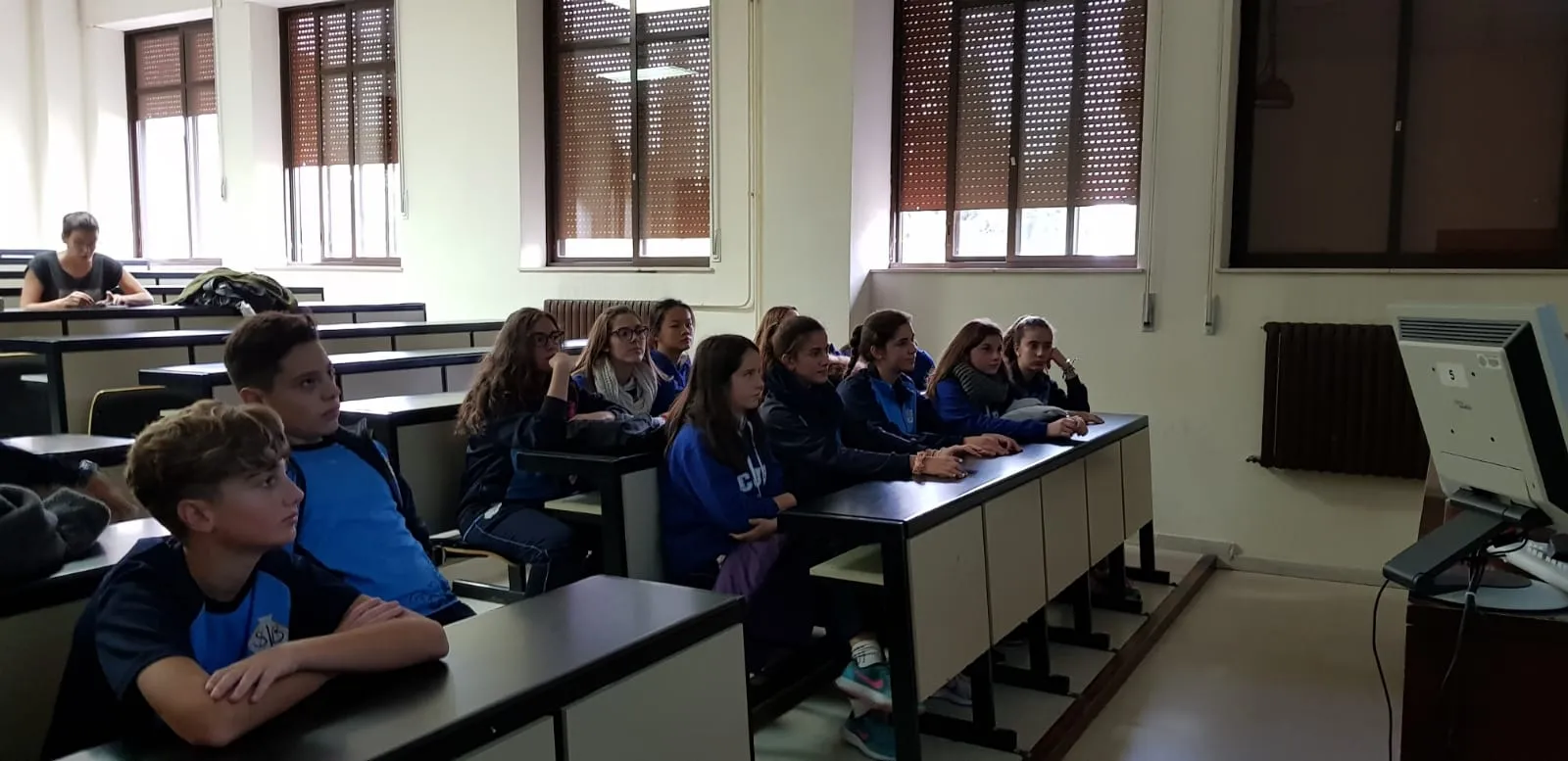 Foto 2 - Alumnos de 4&ordm; de ESO del San Juan Bosco participan en &lsquo;Taller de l&aacute;seres&rsquo;