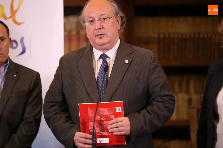Foto 3 - Amador Gonz&aacute;lez de la Nava nos descubre &lsquo;El camino del ajedrez&rsquo; a trav&eacute;s de un libro...