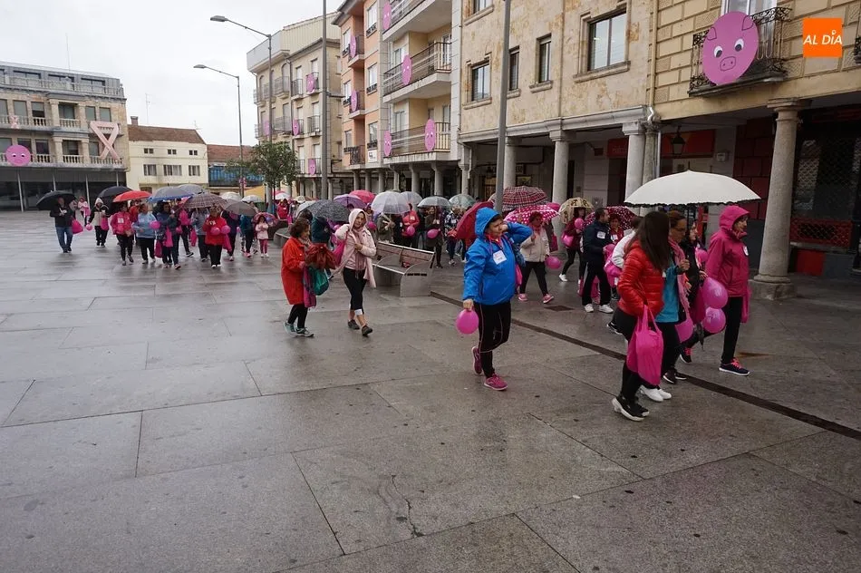 La marcha solidaria contra el cáncer recauda 1.125 euros