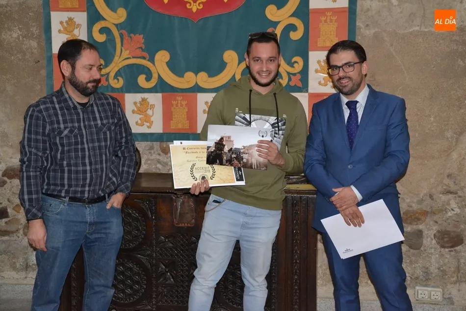 Foto 5 - Rodericus entrega los premios del doble concurso de fotograf&iacute;a de la Feria Medieval  