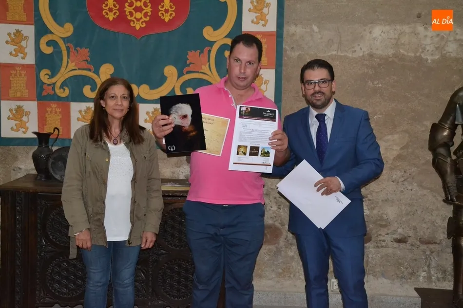 Foto 6 - Rodericus entrega los premios del doble concurso de fotograf&iacute;a de la Feria Medieval  