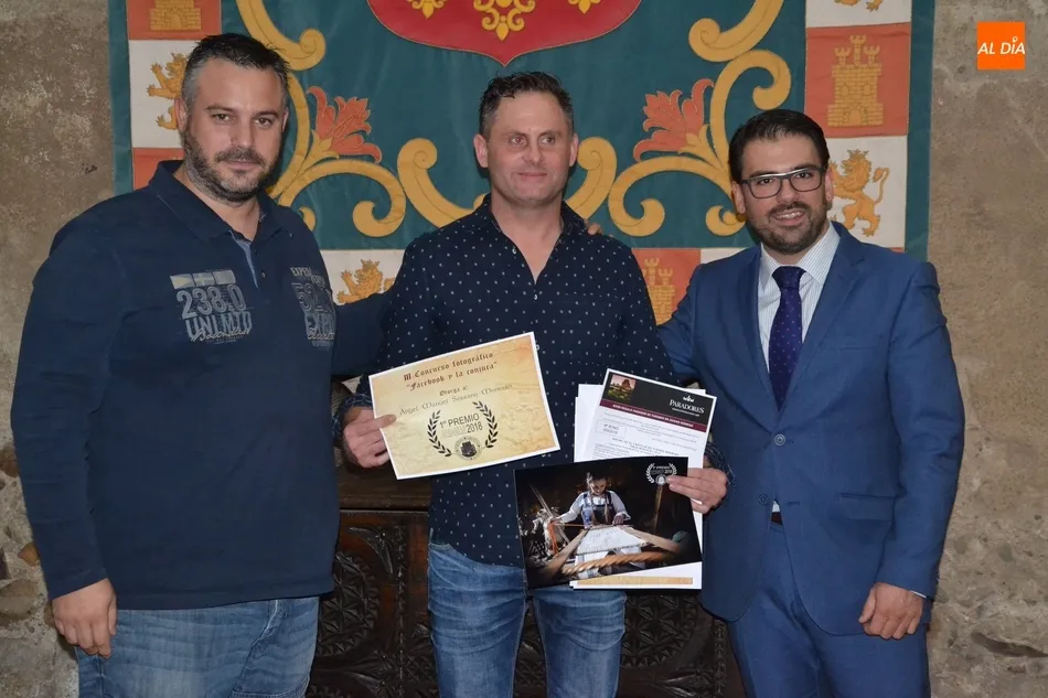 Foto 3 - Rodericus entrega los premios del doble concurso de fotograf&iacute;a de la Feria Medieval  