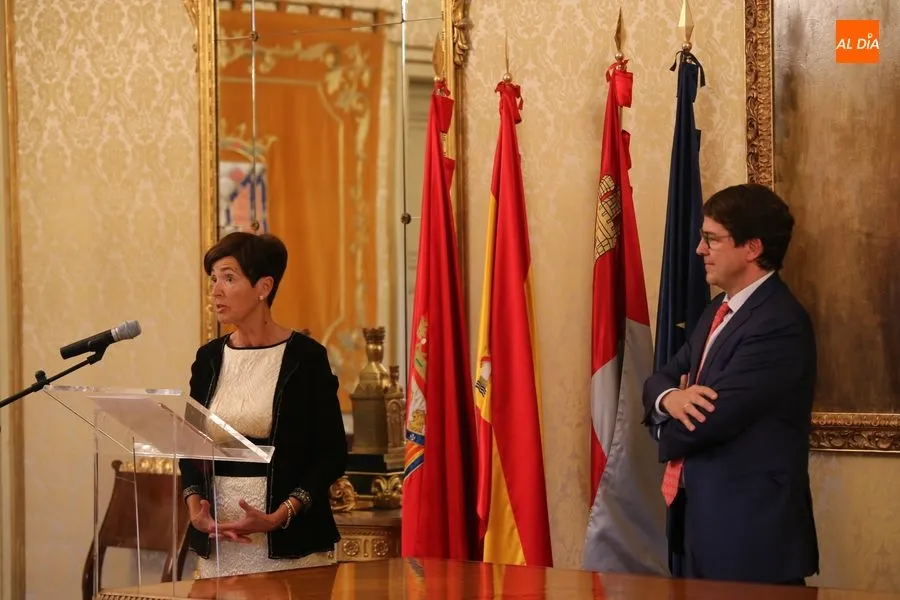 Foto 4 - Ma&ntilde;ueco recibe a los autores del glosario &lsquo;800 A&ntilde;os de Historia a trav&eacute;s del Derecho Romano&rsquo; ...