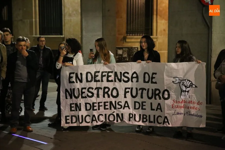 Foto 10 - Plataformas, organizaciones, sindicatos y partidos se movilizan contra la corrupci&oacute;n sistem&aacute;tica  