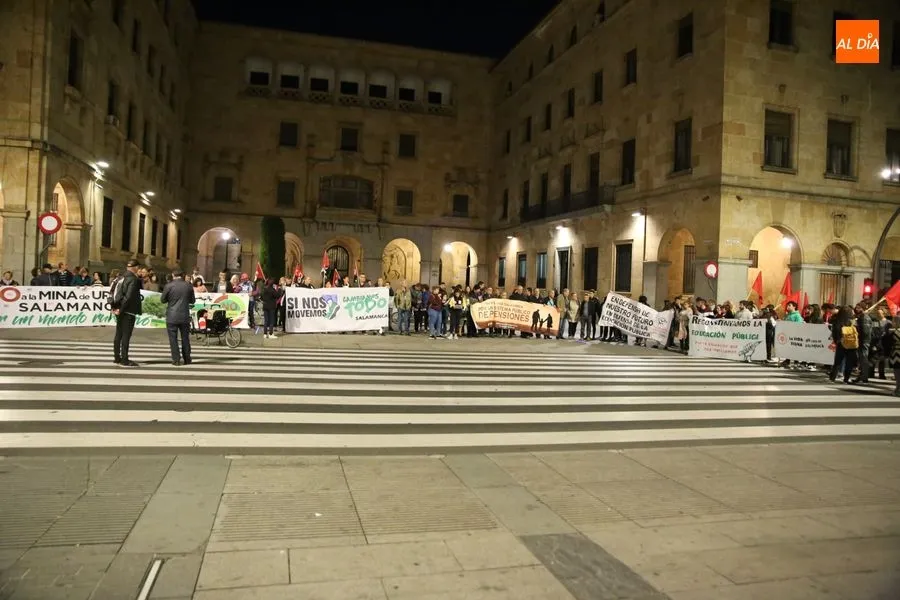 Foto 3 - Plataformas, organizaciones, sindicatos y partidos se movilizan contra la corrupci&oacute;n sistem&aacute;tica  