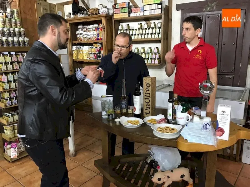 Foto 2 - Embutidos Daniel comercializar&aacute; productos premium de la marca UnOlivo