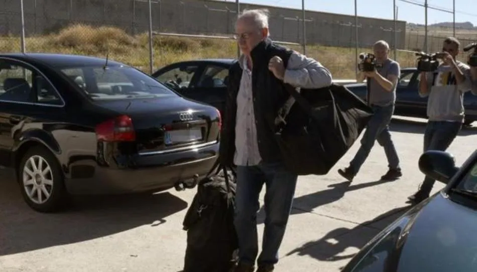 Rodrigo Rato en el momento de su llegada a la prisión