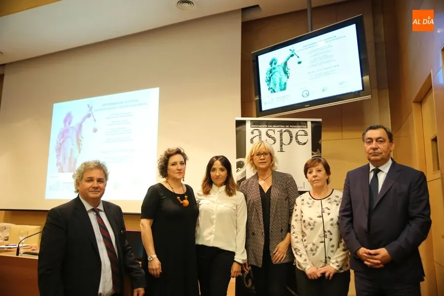 Foto 7 - S&aacute;nchez Melgar defiende los gabinetes de comunicaci&oacute;n en Justicia para evitar filtraciones y...