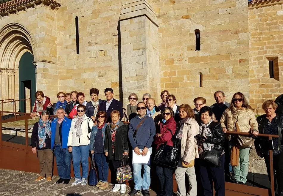 Foto 2 - Feligreses de varias parroquias disfrutan de una convivencia por el norte de Espa&ntilde;a  