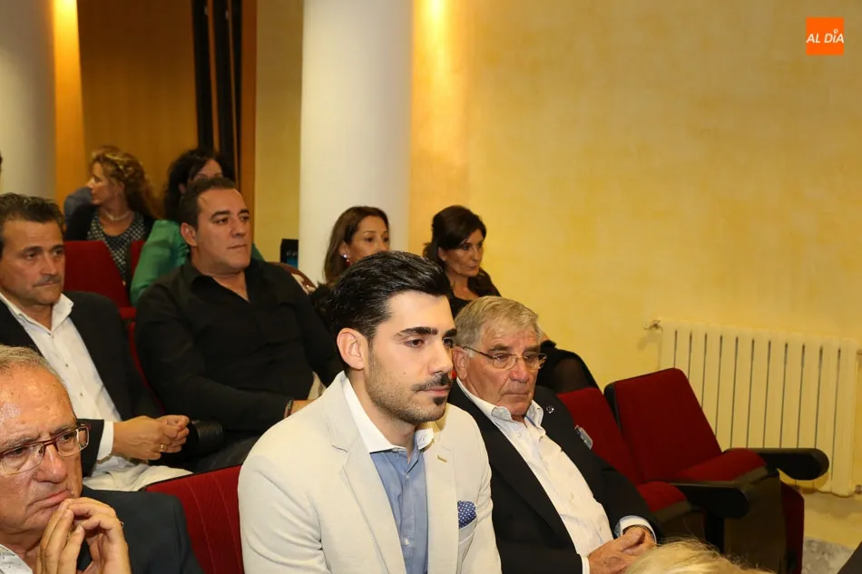 Foto 7 - Lisardo Castro Mart&iacute;n SL recibe el galard&oacute;n como Premio Pyme del 2018