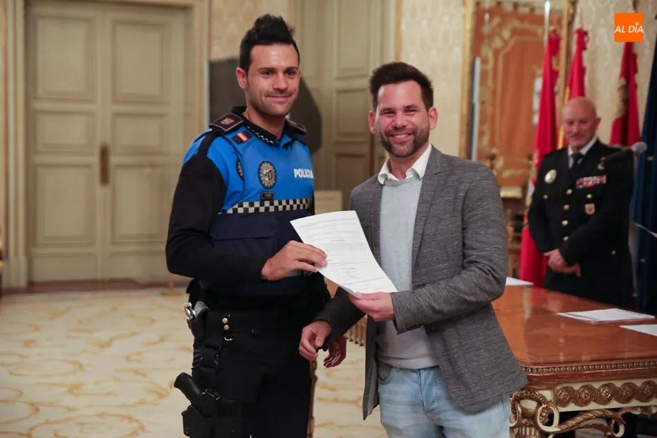 Foto 2 - El Ayuntamiento recibe a los polic&iacute;as locales que participaron en los VII Juegos Europeos...