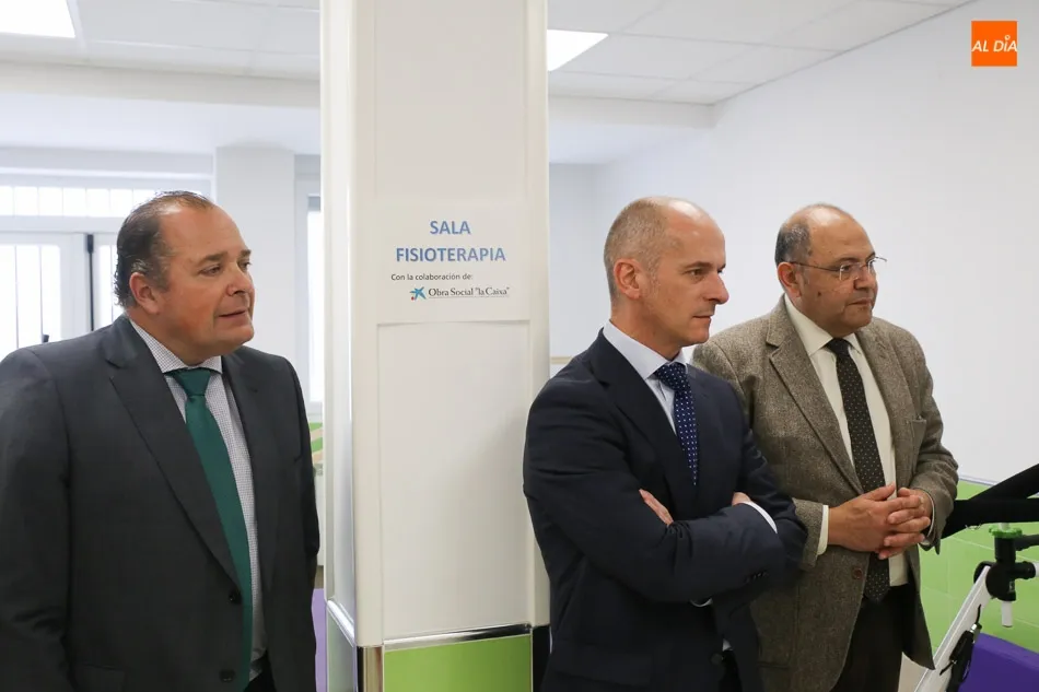 Foto 3 - La Caixa dota de una nueva sala de fisioterapia al centro La Cantera de Aspace  