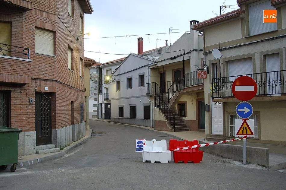 Foto 6 - Instalados en el Payo sem&aacute;foros para la regulaci&oacute;n del tr&aacute;fico  