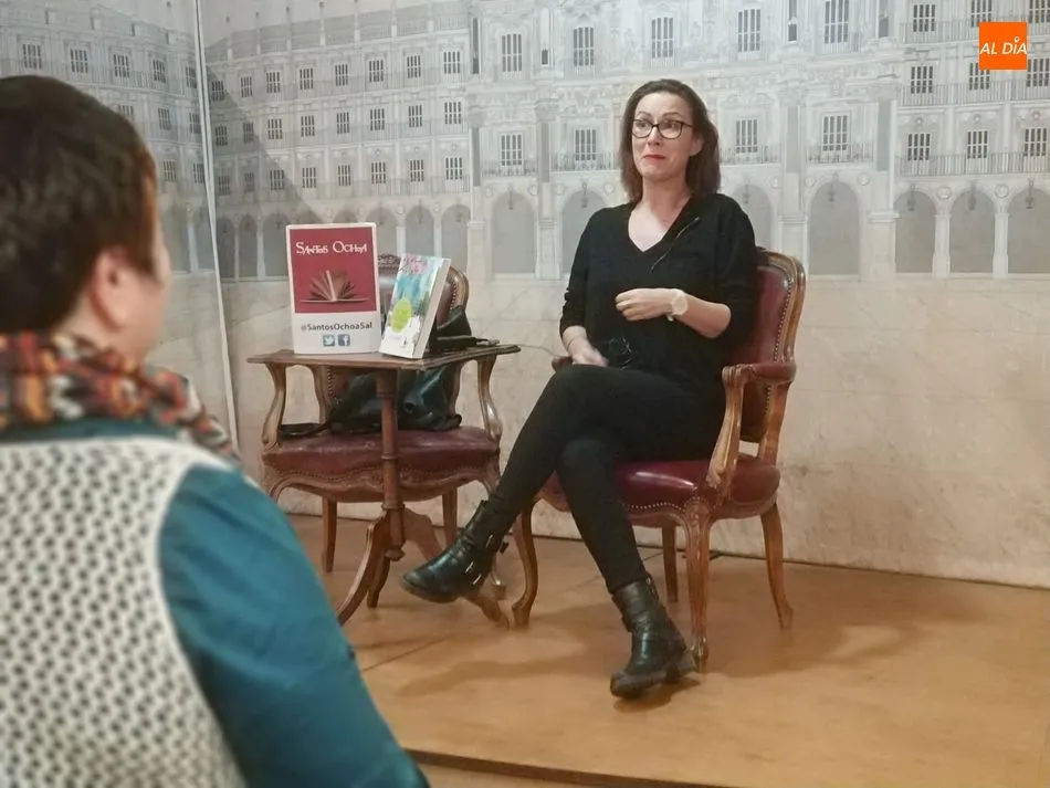 Foto 2 - Sol Aguirre presenta su &uacute;ltima novela: Alg&uacute;n d&iacute;a no es un d&iacute;a de la semana
