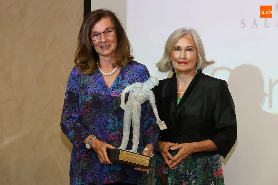 Foto 7 - La juventud llena los salones del Horus en los Premios El Timbalero