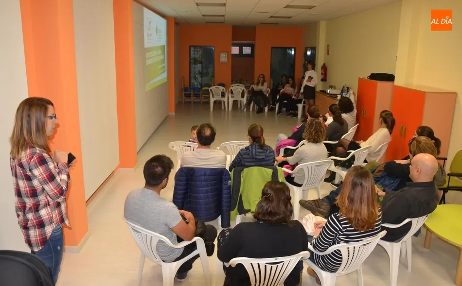 Blanca Mirat difunde las necesidades nutricionales básicas de los niños  