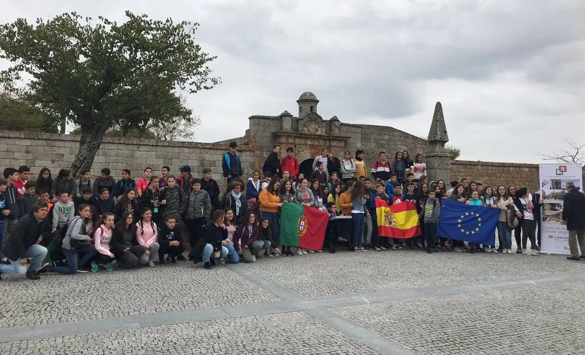 Foto de familia de los alumnos españoles y portugueses difundida por el CFIE de Ciudad Rodrigo