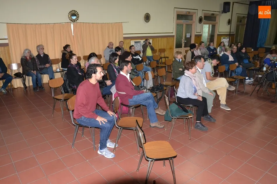 Foto 4 - Juan Jos&eacute; S&aacute;nchez-Oro Rosa divulga en el CSA Aldea c&oacute;mo se ha intentado captar el alma  