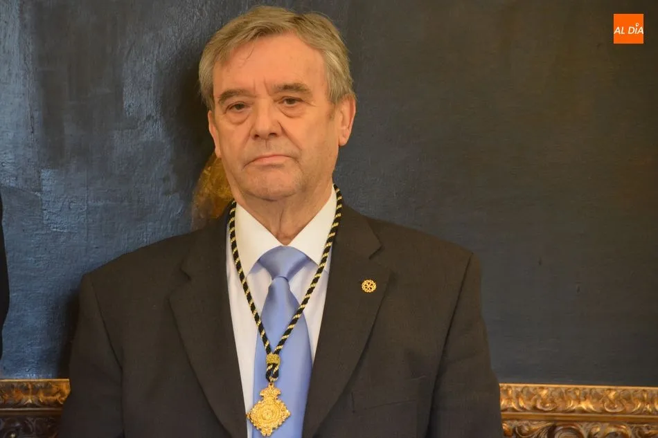 Foto 8 - La Hermandad de la Soledad de Salamanca entrega la Medalla de Oro al Ayuntamiento&nbsp;
