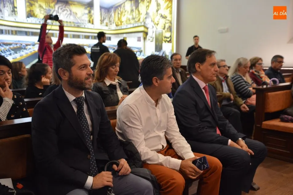 Foto 6 - El VIII Centenario de la Universidad protagoniza el programa &lsquo;Gente Viajera&rsquo;
