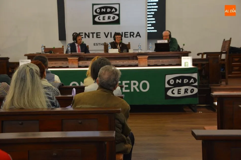 Foto 3 - El VIII Centenario de la Universidad protagoniza el programa &lsquo;Gente Viajera&rsquo;