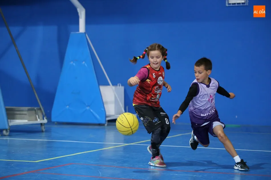 Foto 11 - Arranca con &eacute;xito una nueva edici&oacute;n del Pequebasket de la mano de Caja Rural y la Delegaci&oacute;n...