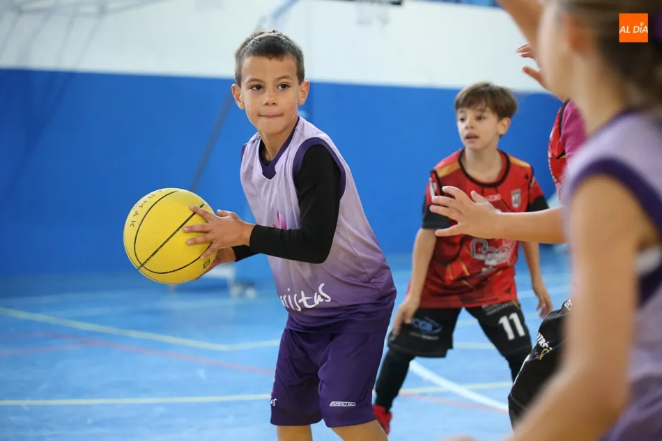 Foto 10 - Arranca con &eacute;xito una nueva edici&oacute;n del Pequebasket de la mano de Caja Rural y la Delegaci&oacute;n...