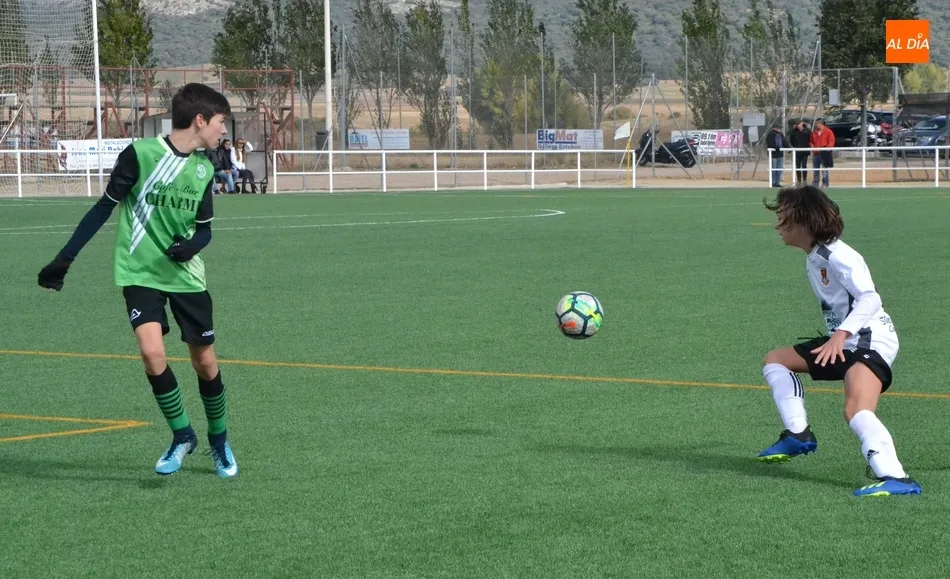 Foto 4 - [MARCADOR 27|28 Octubre]&nbsp;El Mir&oacute;briga Futsal estrena su casillero de victorias  