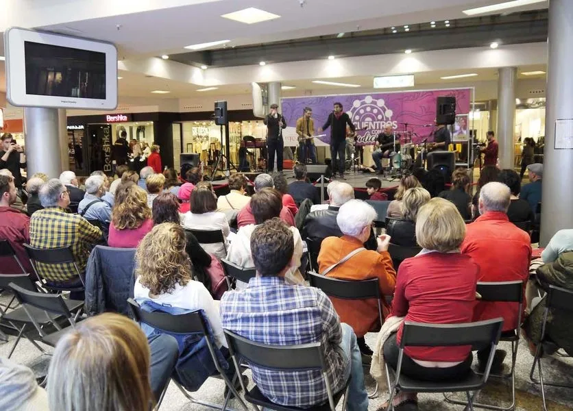 Foto 8 - El Centro Comercial El Tormes, en la recta final de&nbsp;&lsquo;Encuentros con la Tradici&oacute;n&rsquo;&nbsp;  