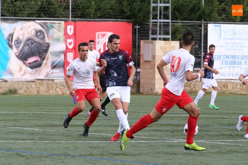 Foto 6 - El Santa Marta regresa a la victoria ante el Tordesillas