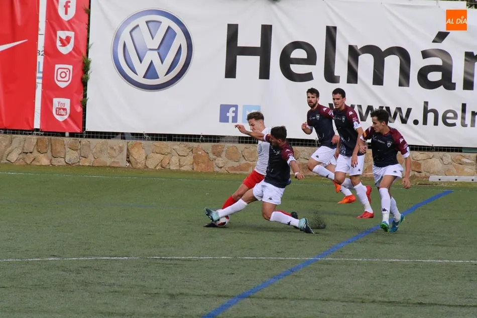 Foto 3 - El Santa Marta regresa a la victoria ante el Tordesillas