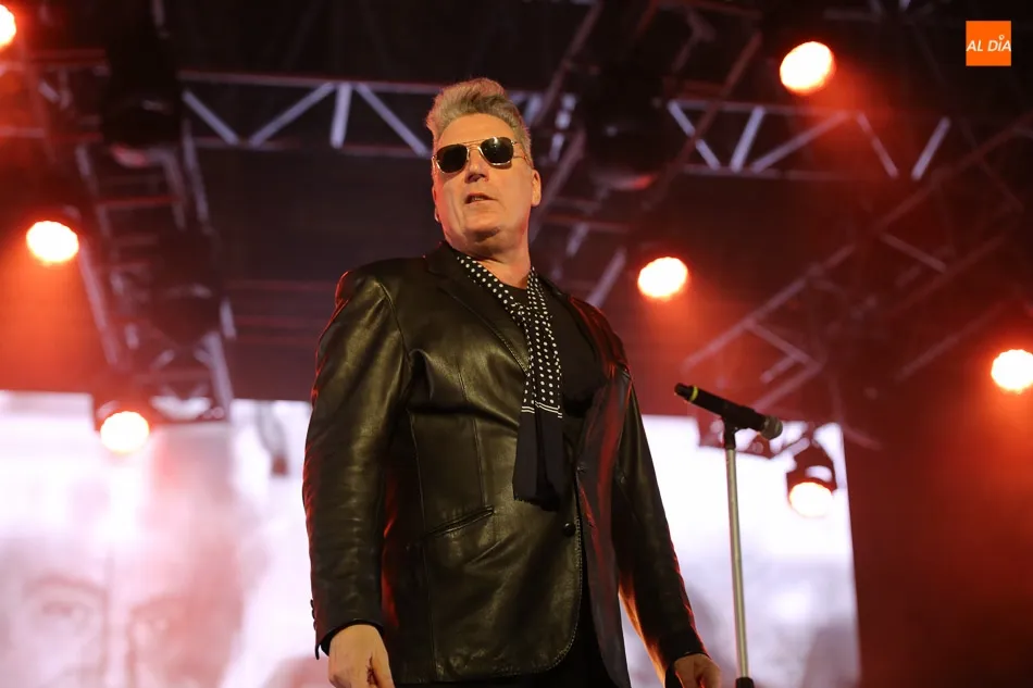 Foto 5 - Loquillo celebra 40 a&ntilde;os de Rock and Roll en el Multiusos    &nbsp;  
