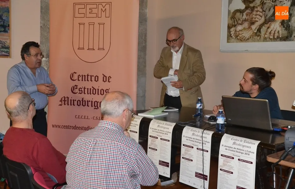 Interesante sesión de conferencias en la Casa de la Cultura de la mano del CEM  