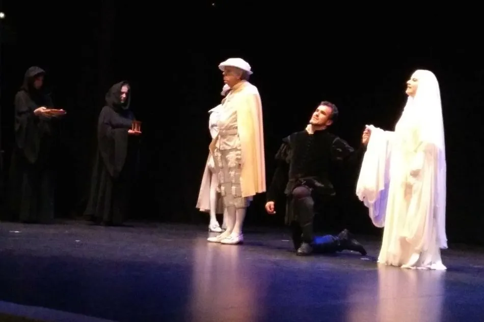Foto 4 - La tradici&oacute;n del Tenorio centra las actividades del Teatro Cervantes  
