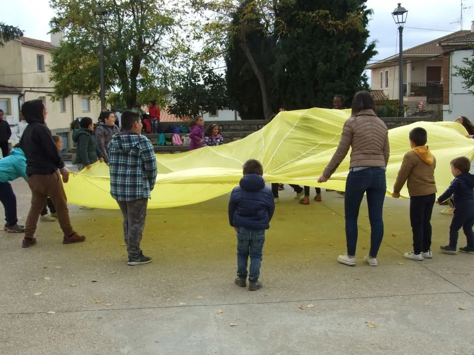 Foto 2 - Escuelas Campesinas re&uacute;ne en Monleras a ni&ntilde;os de una decena de municipios del Noroeste salmantino ...