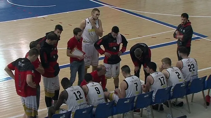 El Grupo Eleyco Baskonia se impone al CB Tormes (74-57) en el duelo de filiales