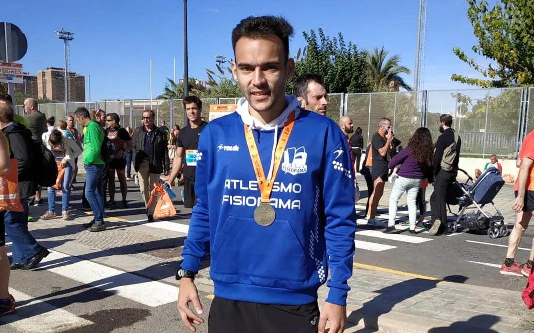 Luis Fernando Alaejos debuta en una Media Maratón siendo testigo del nuevo Récord del Mundo  