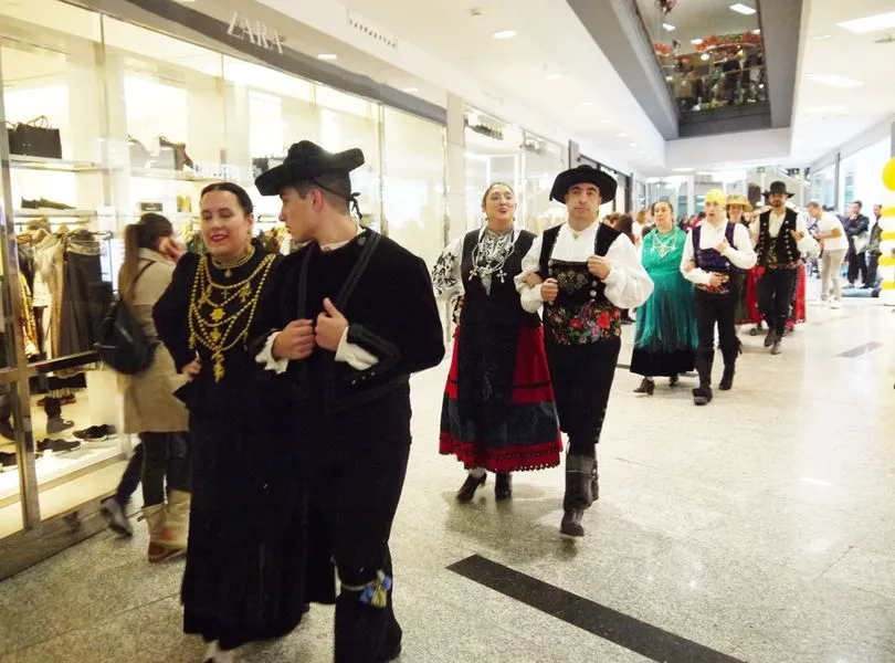 Foto 7 - El Centro Comercial El Tormes clausura sus Encuentros con la Tradici&oacute;n  