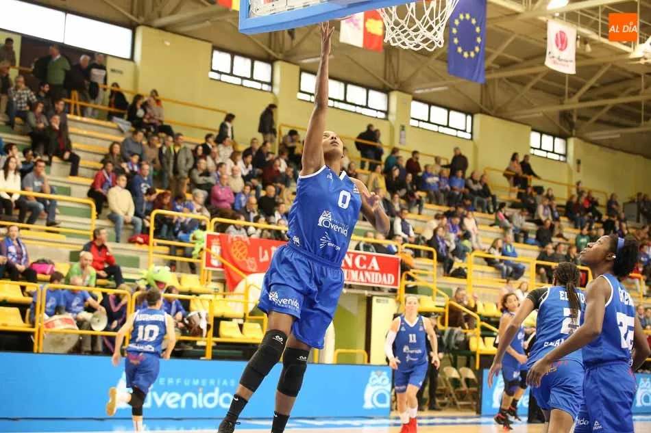 Perfumerías Avenida vuelve al trabajo pensando en el Fenerbahce