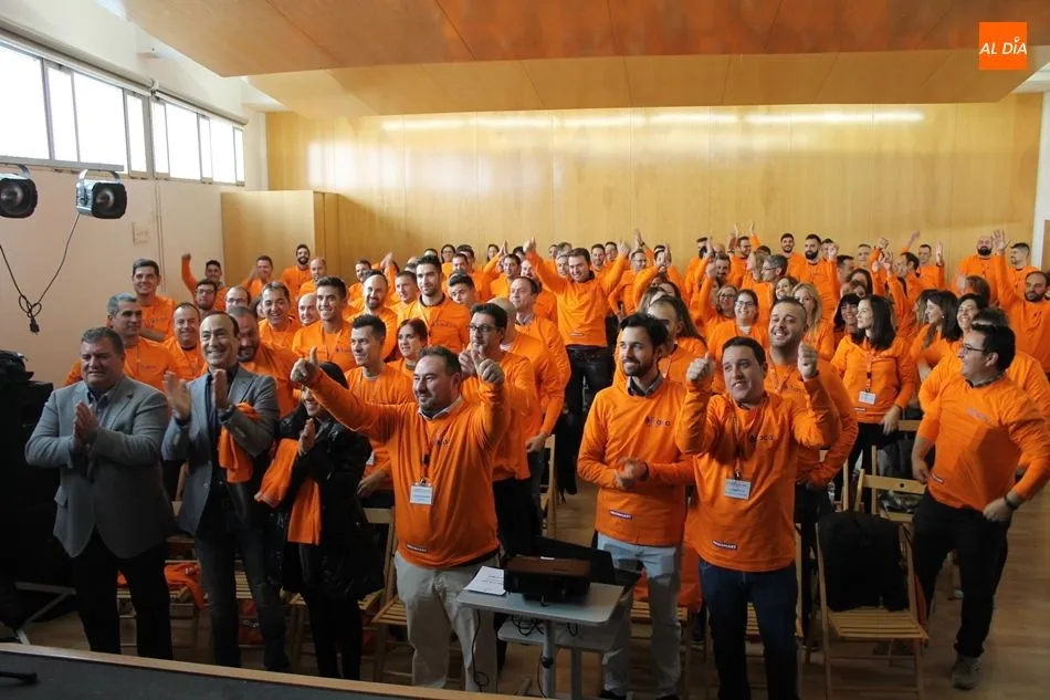 Foto 3 - Bricomart da la bienvenida a los 98 trabajadores del nuevo almac&eacute;n de Salamanca