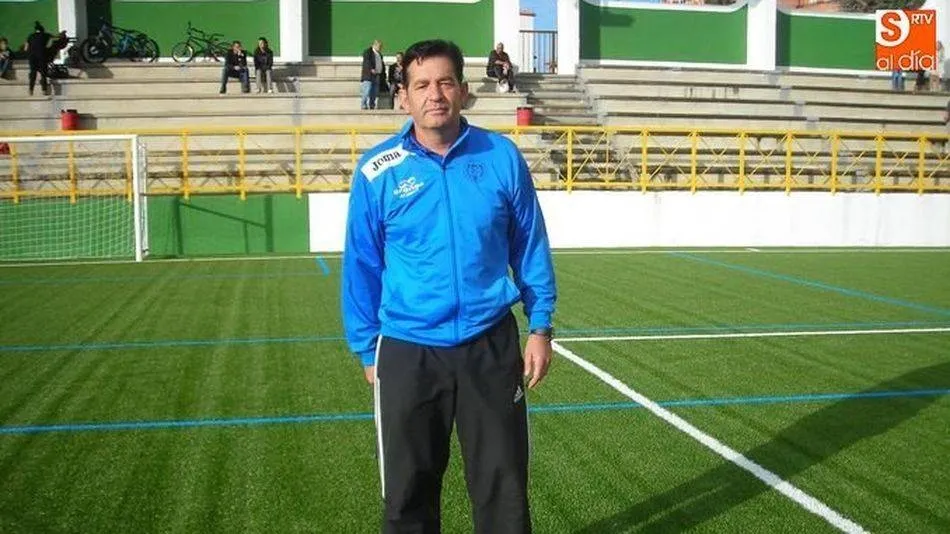 José Crespo toma las riendas del C.D. Ribert, tras la dimisión de Juanfrán Inglemo