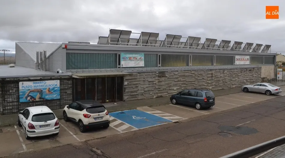 El próximo gestor de la piscina recibirá hasta 16.772,70€ al año además de no pagar luz y...