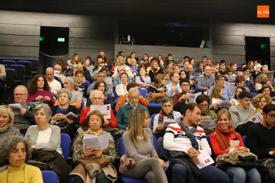 Foto 4 - La soprano&nbsp;Mar&iacute;a Espada y el coro&nbsp;DeMvsica Antiqva ofrecen una batalla musical contra el c&aacute;ncer ...