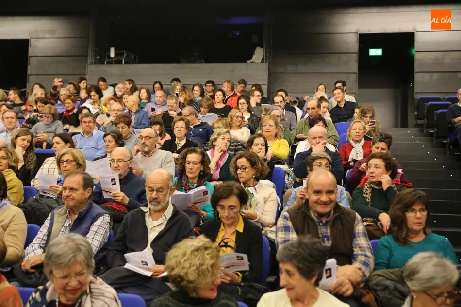 Foto 3 - La soprano&nbsp;Mar&iacute;a Espada y el coro&nbsp;DeMvsica Antiqva ofrecen una batalla musical contra el c&aacute;ncer ...