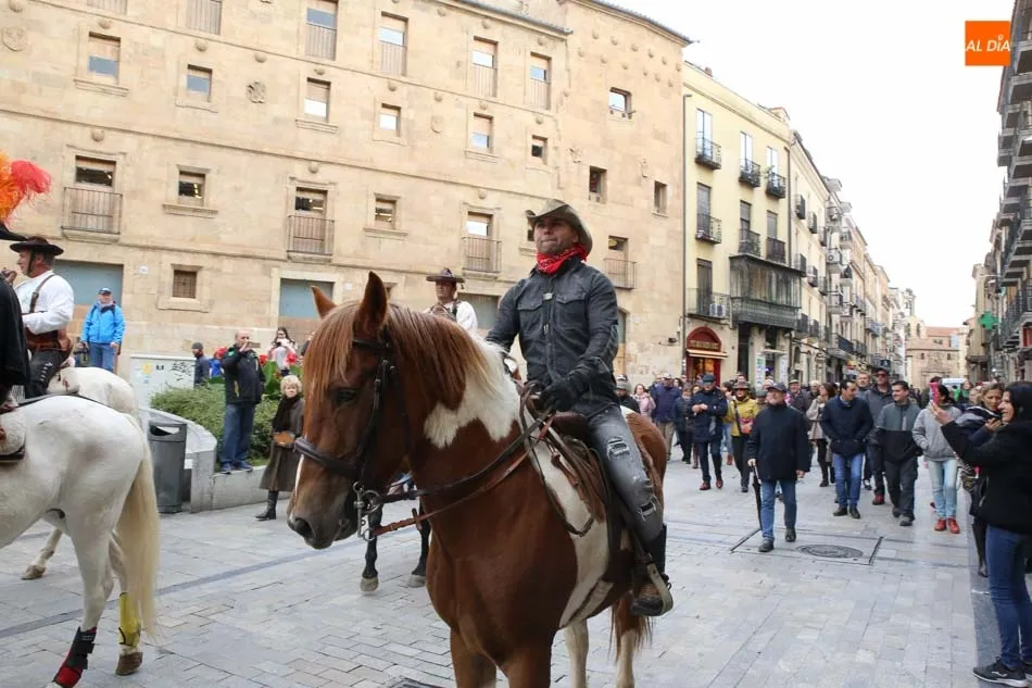Foto 6 - &lsquo;El Mariquelo&rsquo; homenajea el VIII centenario de la USAL con un recital charro en el Patio de...