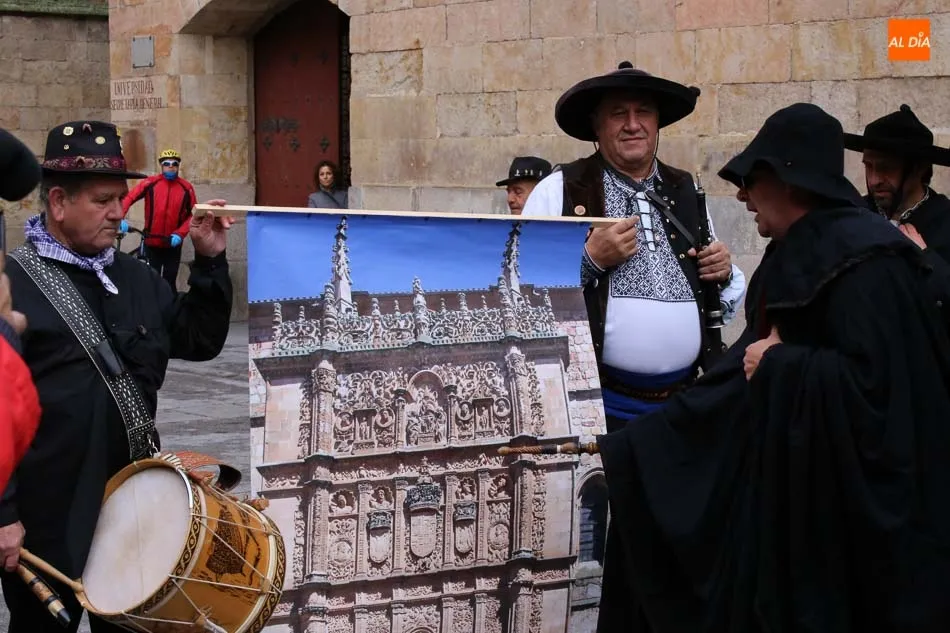 Foto 4 - &lsquo;El Mariquelo&rsquo; homenajea el VIII centenario de la USAL con un recital charro en el Patio de...