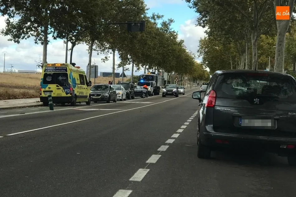 Foto 6 - Colisi&oacute;n m&uacute;ltiple en la Avenida San Agust&iacute;n con varios veh&iacute;culos implicados  