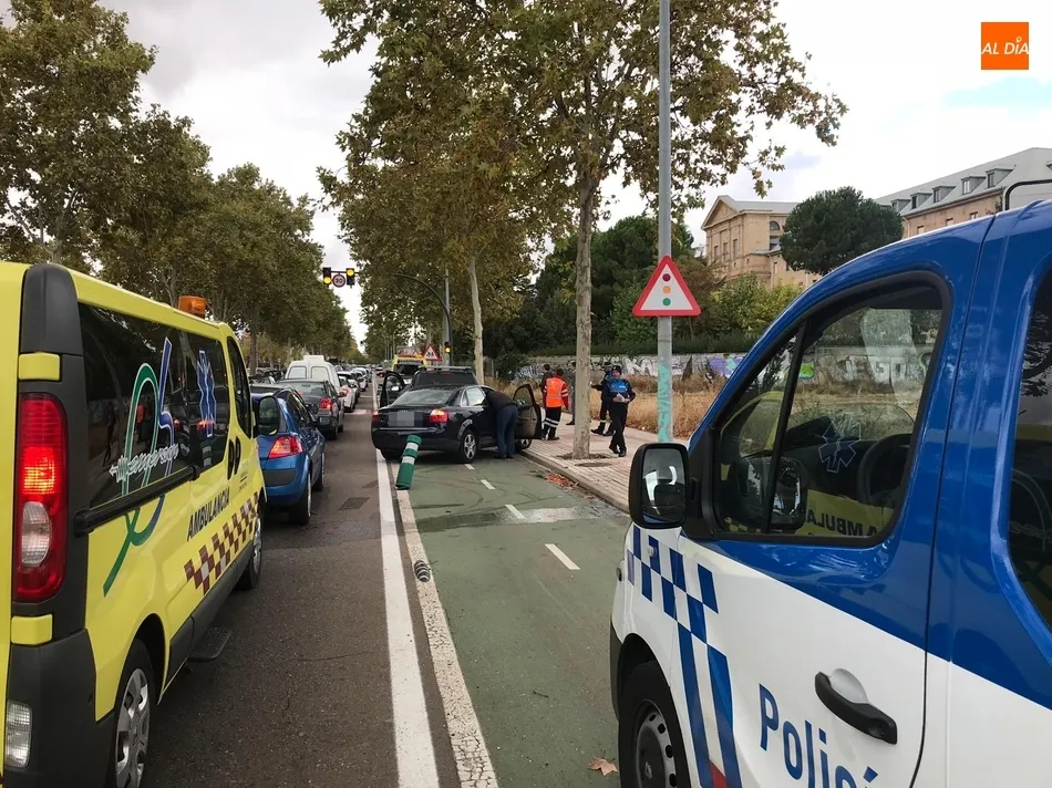 Foto 3 - Colisi&oacute;n m&uacute;ltiple en la Avenida San Agust&iacute;n con varios veh&iacute;culos implicados  